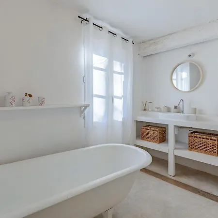 Holiday home Cozy In Le Rouet With Outdoor Swimming Pool