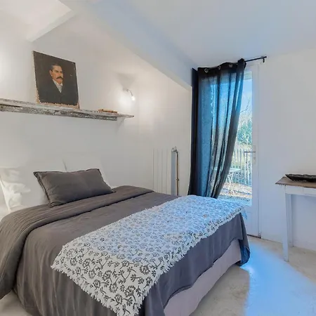 Cozy In Le Rouet With Outdoor Swimming Pool Notre-Dame-de-Londres