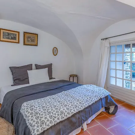 Cozy In Le Rouet With Outdoor Swimming Pool Holiday home