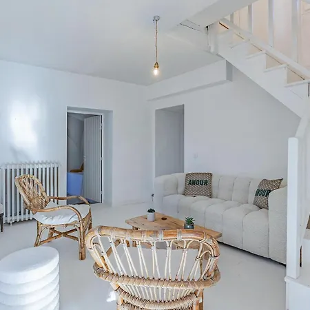 Cozy In Le Rouet With Outdoor Swimming Pool Holiday home *